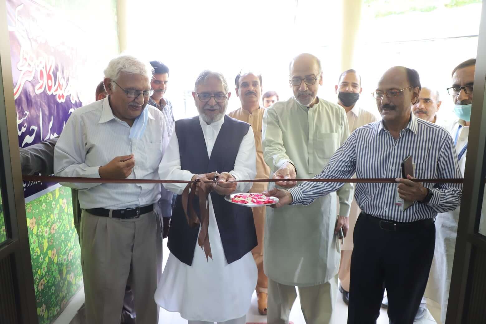 Mr. Fareed Ahmed Paracha & Dr. S. Anwaar  Ahmad Bugvi Innaugration state of the art laboratory.