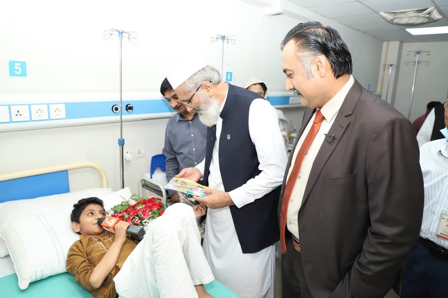 Mr. Siraj ul Haq ( Ameer Jamat-e-Islami) Innaugeation New Dialysis Centre.3