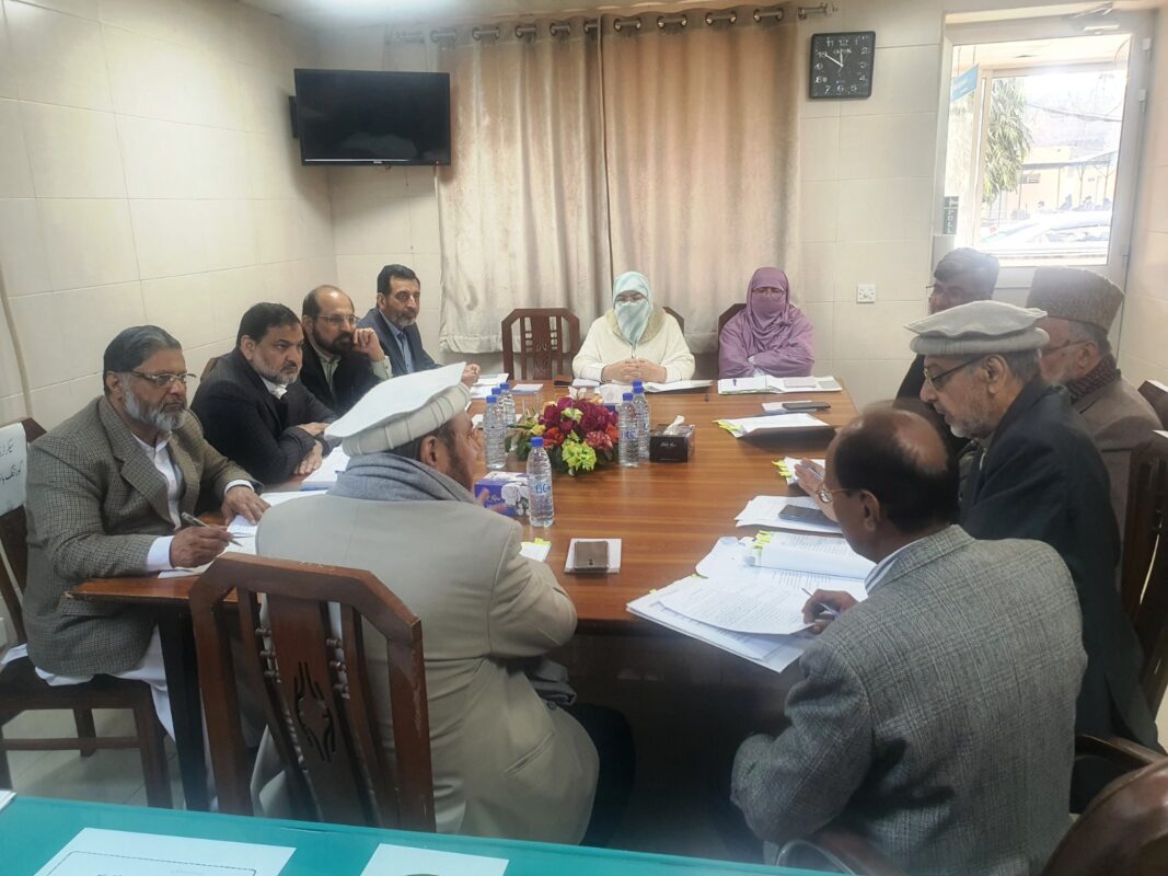 Mr.-Ameer-ul-Azeem-President-Governing-Body-Address-Governing-Body-Meeting-at-Mansoorah-3-1067x800
