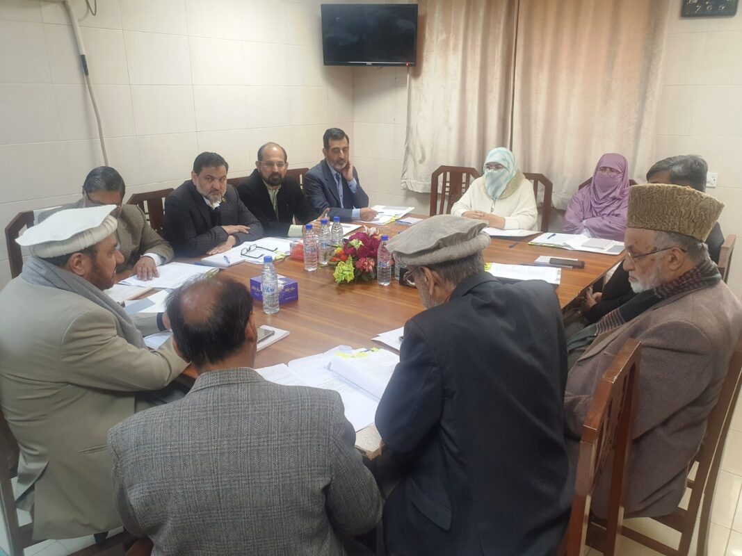 Mr.-Ameer-ul-Azeem-President-Governing-Body-Address-Governing-Body-Meeting-at-Mansoorah-4-1067x800